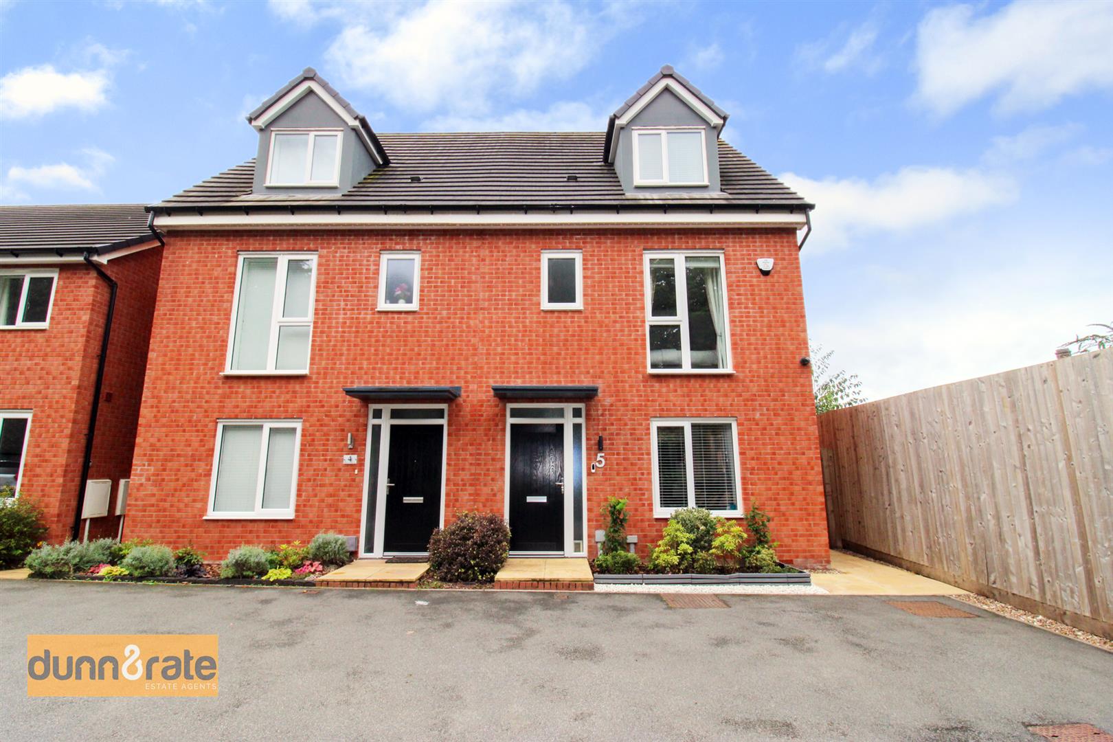 Robert Allen Close, Burslem, Stoke-On-Trent